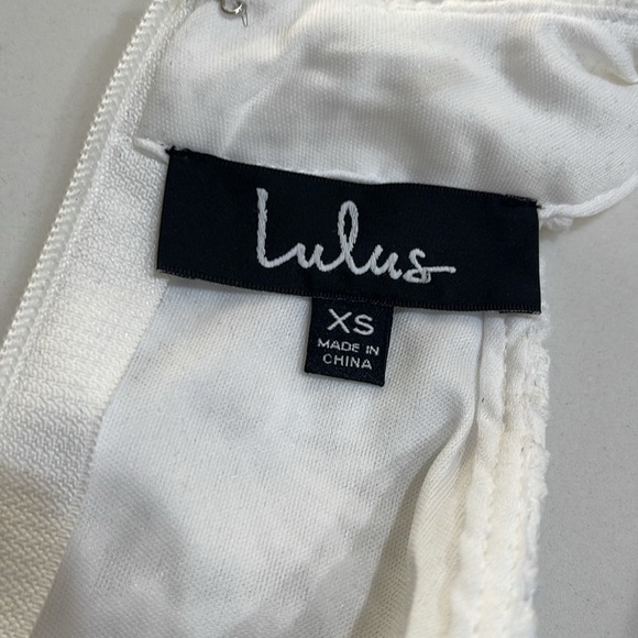 NWT Lulus White Mini Dress Crochet Lace Bodice Flared Skirt SZ XS - Picture 5 of 7